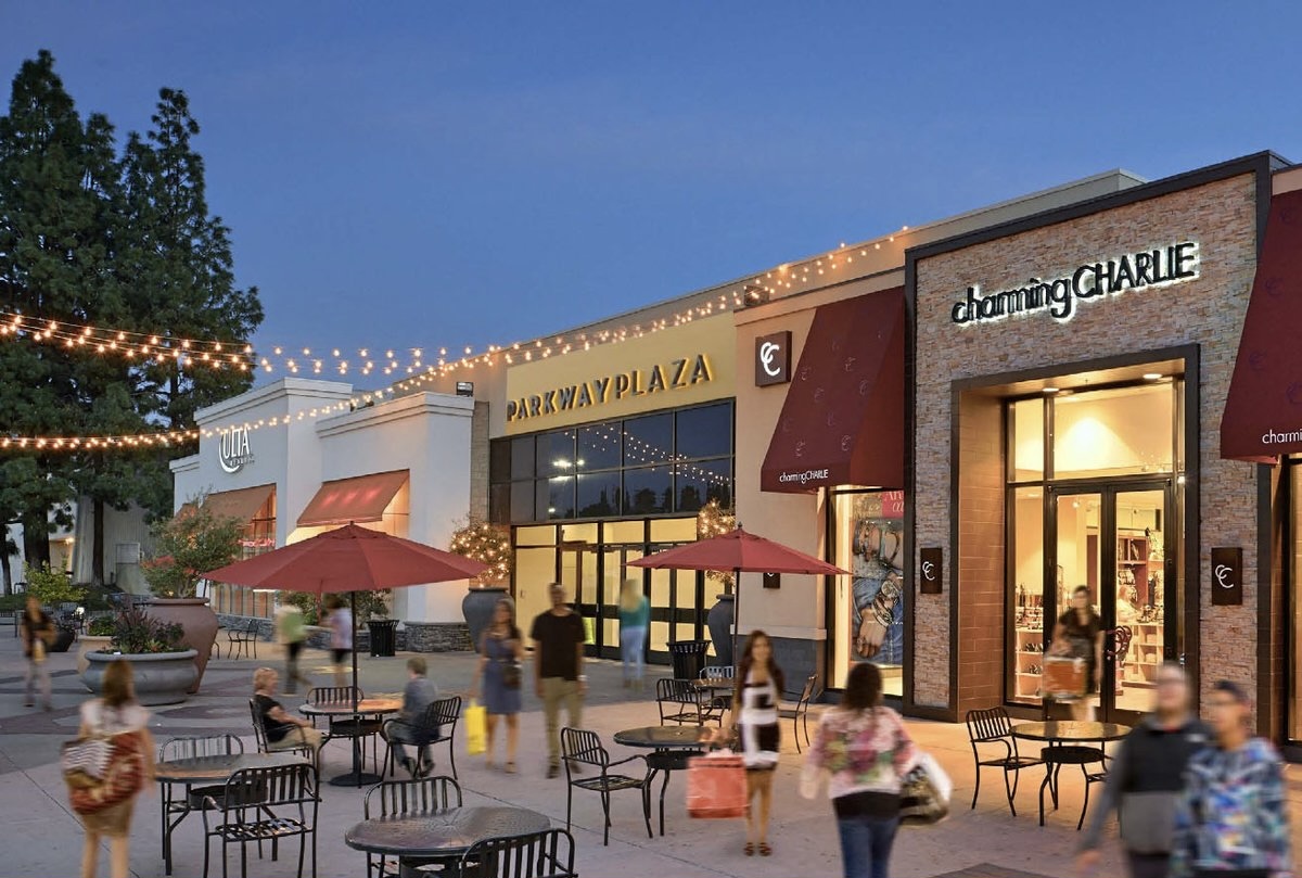 El Cajon, California, Reimagines Parkway Plaza